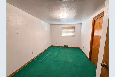 892 Locust Dr, North Huntingdon, PA 15642 - Photo 15