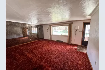 892 Locust Dr, North Huntingdon, PA 15642 - Photo 3
