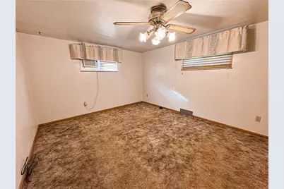 892 Locust Dr, North Huntingdon, PA 15642 - Photo 11