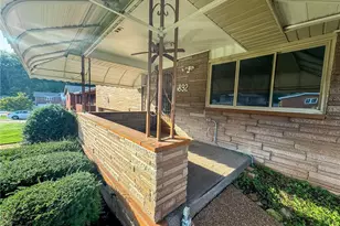 892 Locust Dr, North Huntingdon, PA 15642 - Photo 23