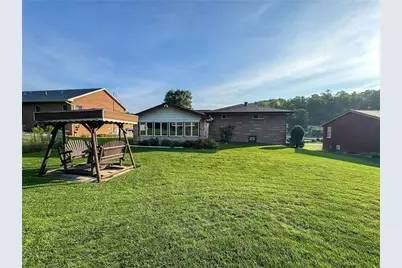 892 Locust Dr, North Huntingdon, PA 15642 - Photo 21