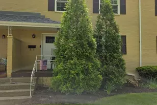 102 Raleigh Ct, Ross Twp, PA 15237 - Photo 1