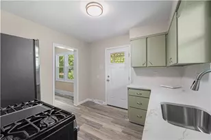 825 Donnan Ave, Washington, PA 15301 - Photo 9
