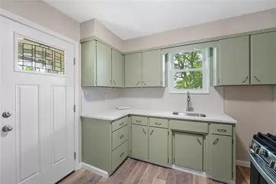 825 Donnan Ave, Washington, PA 15301 - Photo 7