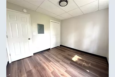 607 Wampum Ave #1, Ellwood City, PA 16117 - Photo 7