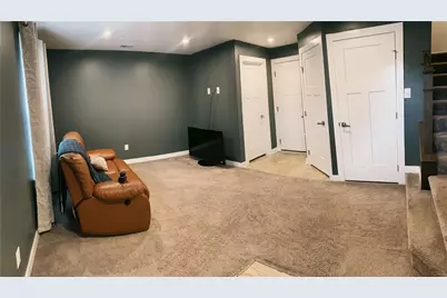 157 Bucktail Dr, Cranberry Township, PA 16066 - Photo 3