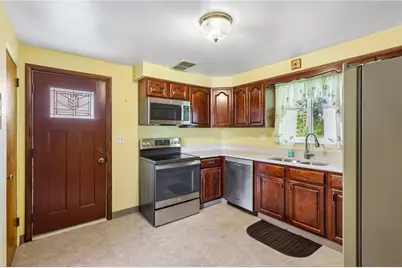 5391 California Ave, Bethel Park, PA 15102 - Photo 11