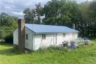 623 W Sunbury Rd, West Sunbury, PA 16061 - Photo 1