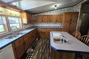 430 W Keeling Ave, Derry Township, PA 15627 - Photo 13