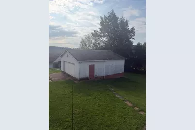 320 Greenfield Rd, Vanderbilt, PA 15486 - Photo 3