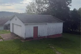 320 Greenfield Rd, Vanderbilt, PA 15486 - Photo 3
