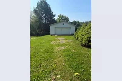 320 Greenfield Rd, Vanderbilt, PA 15486 - Photo 11