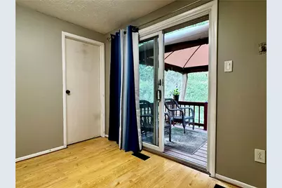 704 Countryside Dr, McKees Rocks, PA 15136 - Photo 13