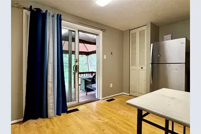 704 Countryside Dr, McKees Rocks, PA 15136 - Photo 11