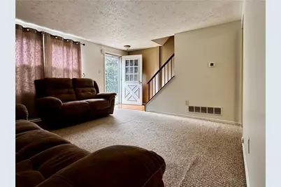 704 Countryside Dr, McKees Rocks, PA 15136 - Photo 3