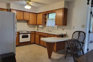 18 Joanne Dr, Latrobe, PA 15650 - Photo 7