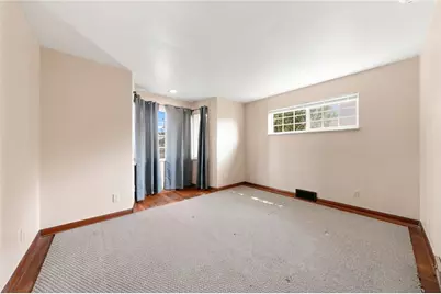 114 Jefferson Dr, Lower Burrell, PA 15068 - Photo 11