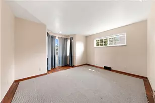 114 Jefferson Dr, Lower Burrell, PA 15068 - Photo 11