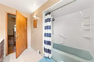 114 Jefferson Dr, Lower Burrell, PA 15068 - Photo 11