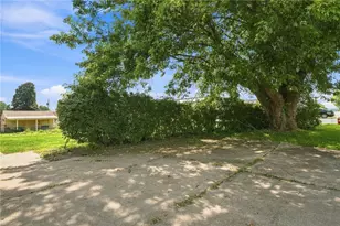 114 Jefferson Dr, Lower Burrell, PA 15068 - Photo 33