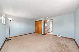 114 Jefferson Dr, Lower Burrell, PA 15068 - Photo 25