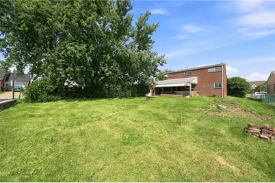 114 Jefferson Dr, Lower Burrell, PA 15068 - Photo 35