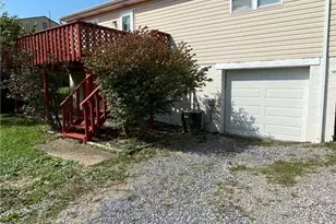 412 Mary St, Cranberry Township, PA 16066 - Photo 3