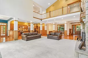 132 Twin Oaks Ln, Level Green, PA 15085 - Photo 9