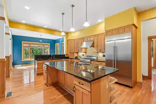 132 Twin Oaks Ln, Level Green, PA 15085 - Photo 11
