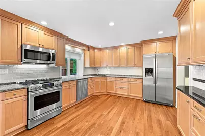 801 Linda Lane, Pittsburgh, PA 15243 - Photo 11