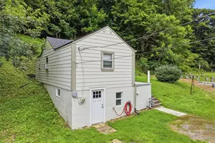 424 Glenfield Rd, Glenfield, PA 15143 - Photo 5