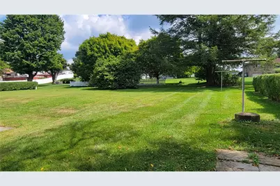1390 N Center Ave, Somerset Township, PA 15501 - Photo 3