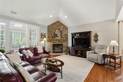 2112 Gables Ct, Adams Township, PA 16046 - Photo 17