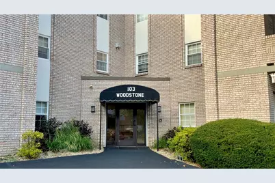103 Woodstone Ln Unit #42, New Kensington, PA 15068 - Photo 1