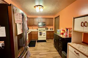 103 Woodstone Ln, New Kensington, PA 15068 - Photo 5