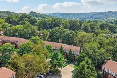 330 Woodbridge Drive, Ross Twp, PA 15237 - Photo 5