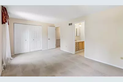 330 Woodbridge Drive, Ross Twp, PA 15237 - Photo 27