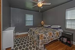 200 Davies St, Lower Burrell, PA 15068 - Photo 13