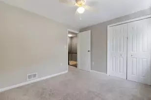 1033 Maripat Dr, South Park, PA 15129 - Photo 23