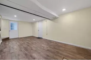 1033 Maripat Dr, South Park, PA 15129 - Photo 31