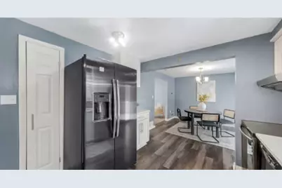 1033 Maripat Dr, South Park, PA 15129 - Photo 15