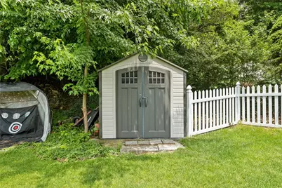 1033 Maripat Dr, South Park, PA 15129 - Photo 41