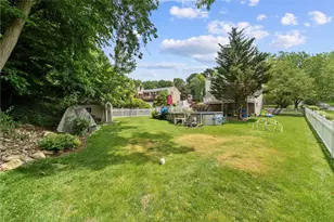 1033 Maripat Dr, South Park, PA 15129 - Photo 39