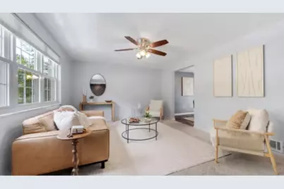 1033 Maripat Dr, South Park, PA 15129 - Photo 5