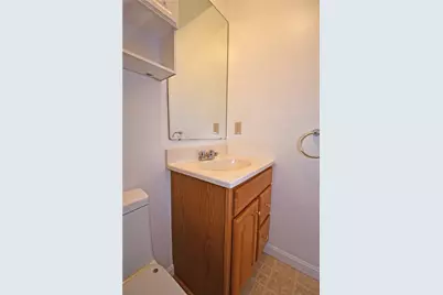 107 Old Village Ln, Bethel Park, PA 15102 - Photo 11
