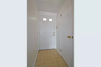 107 Old Village Ln, Bethel Park, PA 15102 - Photo 3