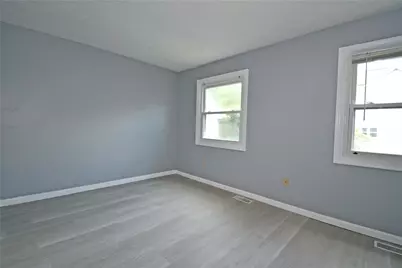 107 Old Village Ln, Bethel Park, PA 15102 - Photo 21