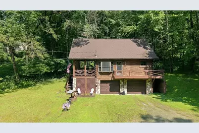 107 N Locust Dr, Hempfield Township, PA 15644 - Photo 1