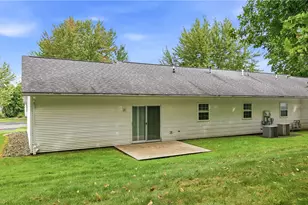 685 Theresa Ave, Hermitage, PA 16148 - Photo 31