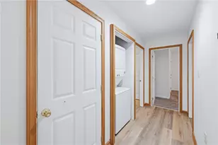 685 Theresa Ave, Hermitage, PA 16148 - Photo 17